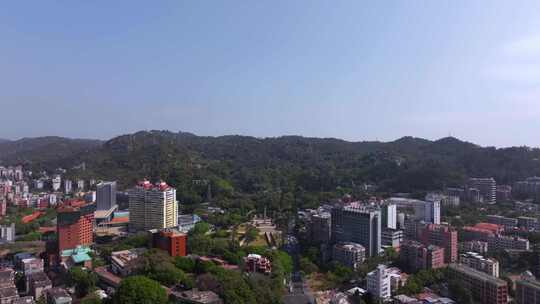 思明区山林环绕的城市建筑群鸟瞰全景