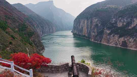 长江三峡奉节瞿塘峡古炮台航拍4K