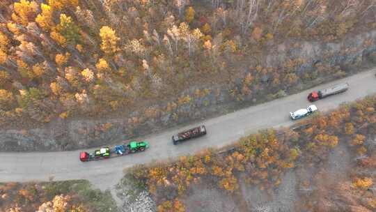 森林道路货车翻山越岭