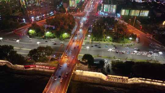 长沙夜景橘子洲大桥湘江中路车流交通航拍立