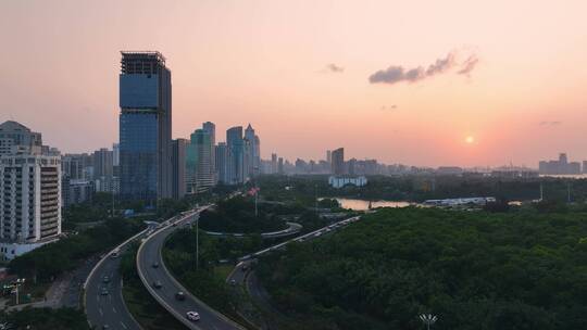 夕阳下的城市海口航拍