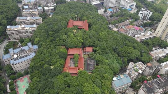 航拍湖南岳阳金鹗山公园