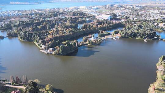 航拍昆明滇池边民族村