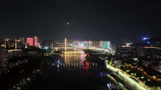 夜晚城市灯火辉煌的河流夜景宜宾夜景