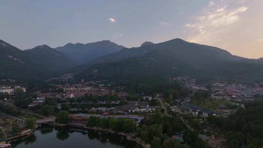 泰山景区虎山朝霞