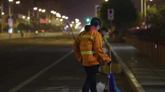 凌晨环卫工扫地升格拍摄视频素材模板下载