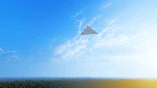 纸飞机飞过草地 飞机梦想 自由希望