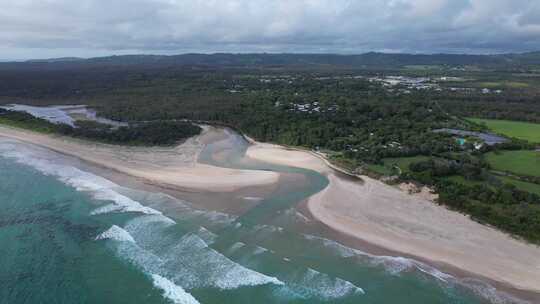 澳大利亚新南威尔士州贝隆吉尔海滩和贝隆吉