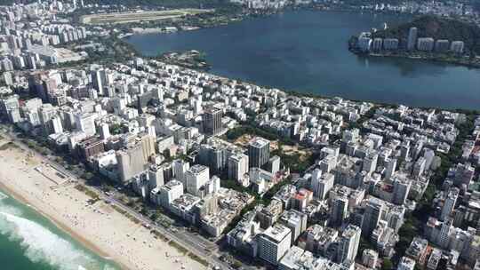 巴西沿海城市建筑和山脉的全景照片
巴西里约热内卢，无人机4k
埃