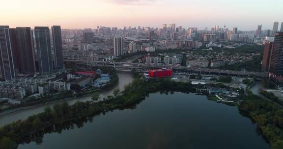 航拍美丽成都东湖公园城市风景