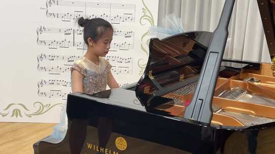 六一儿童节小朋友儿童钢琴音乐会视频素材模板下载