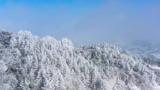 4k航拍恩施雪山雾凇风光