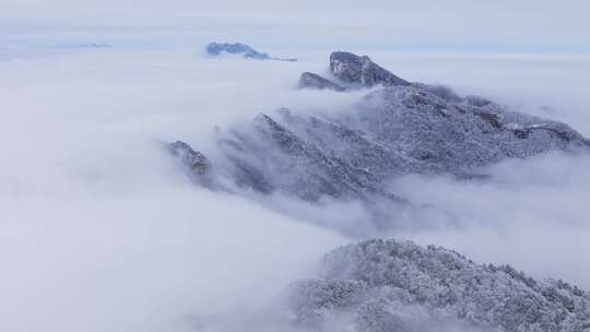 伏牛山冬季雪景云海雾凇