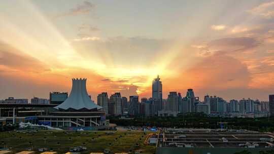 南宁夜景日转夜延时 会展中心 丁达尔光效