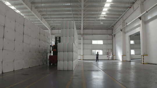 纺织厂原料运输