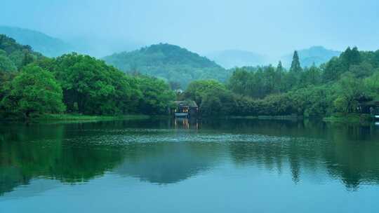 杭州西湖浴鹄湾春天江南水墨画风景延时