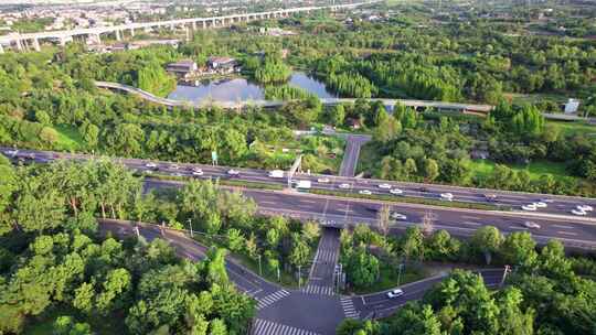 成都白鹭湾湿地公园和城市绿道白昼航拍实时