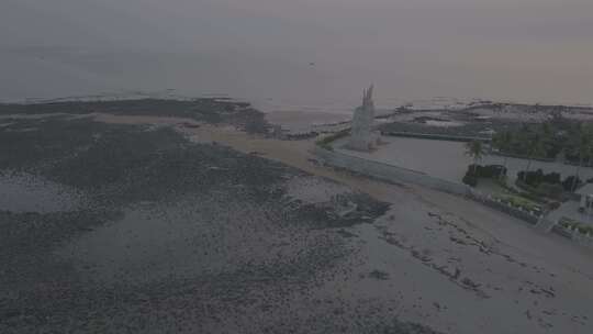 海南临高角解放海南纪念碑航拍视频素材模板下载