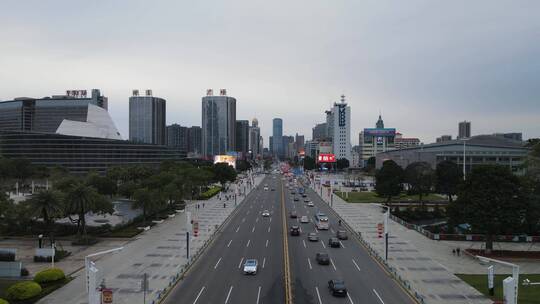 下班时段城市道路航拍