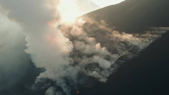 航拍冰岛活火山 岩浆涌动