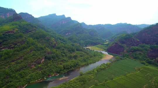 航拍武夷山九曲溪竹筏漂流岩茶茶园丹霞地貌