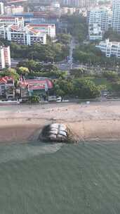 竖屏航拍福建厦门大海海洋沙滩风景