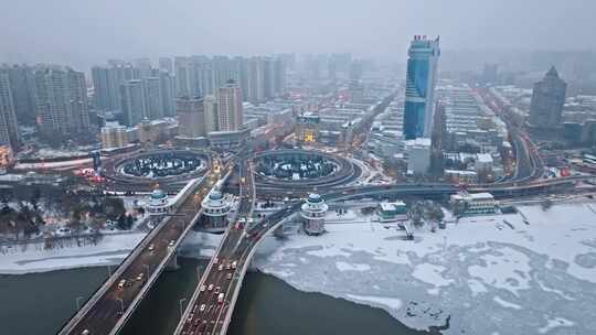 中国黑龙江哈尔滨公路大桥雪景航拍