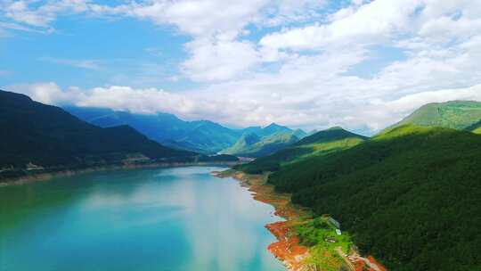 四川江油涪江六峡航拍自然美景