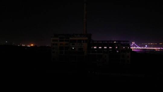 废弃工厂夜景航拍
