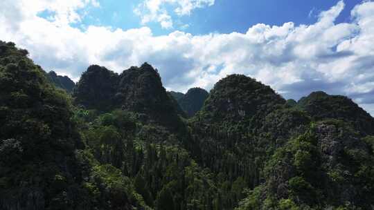 贵州兴义万峰林，十万大山航拍