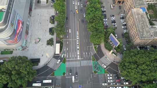 城市交通车辆行驶交叉路口航拍