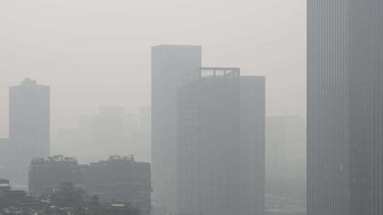 城市高楼、雾霾视频素材模板下载