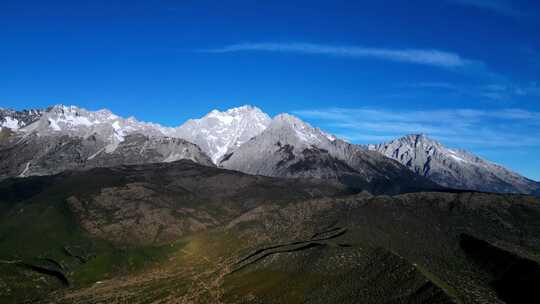 航拍玉龙雪山