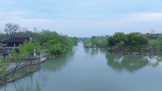 航拍烟雨江南扬州瘦西湖风景区