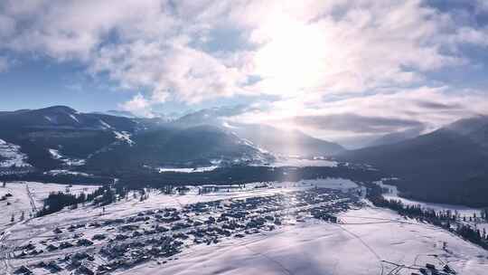 航拍新疆雪山美景