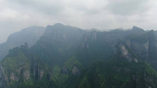 航拍张家界天门山景区奇山