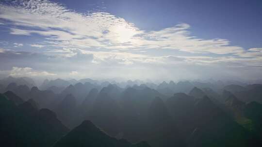 广西早晨大山晨光山川山峰光影山脉喀斯特