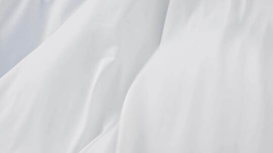 白色布料丝绸缎随风飘动