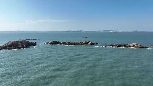 大海航拍海上礁石海水海洋风光海天一线风景