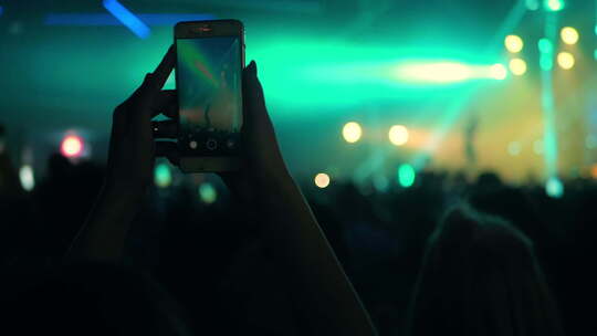 音乐演唱会派对手持智能手机摇滚视频素材模板下载