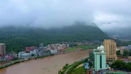 洪水通过连州市