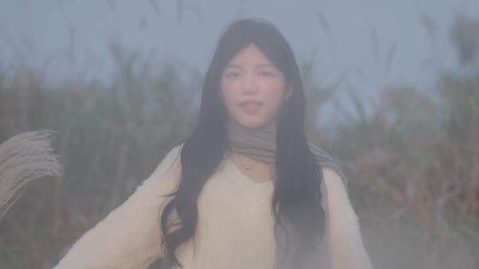 芦苇荡 秋日芦苇人像
