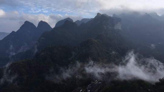 大山云海自然风景航拍