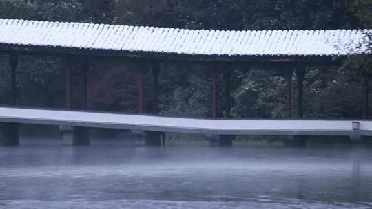 杭州市西湖浴鹄湾景区雪景