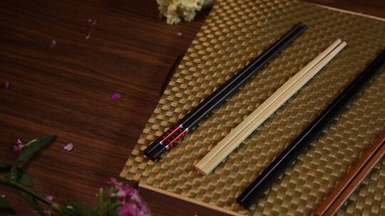 餐具吃饭筷子视频素材模板下载