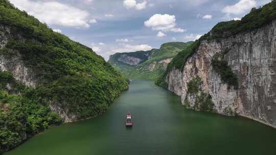 贵州毕节乌江渡水库峡谷自然风光航拍