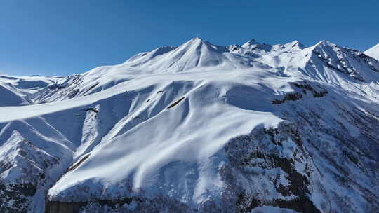 佐治亚州古多里美丽雪山的鸟瞰图