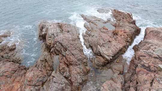 深圳海岸线-大梅沙礁石风起浪涌