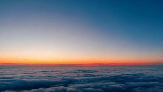 高空俯瞰壮丽云海日出景观