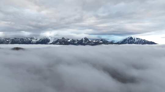 四川甘孜州高原冷嘎措贡嘎雪山高空航拍